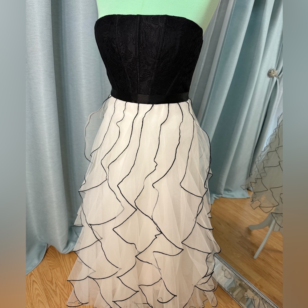 BCBG cocktail Elegant Black and White Strapless Dress - Picture 5 of 8